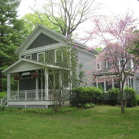 A Country Place Bed And Breakfast